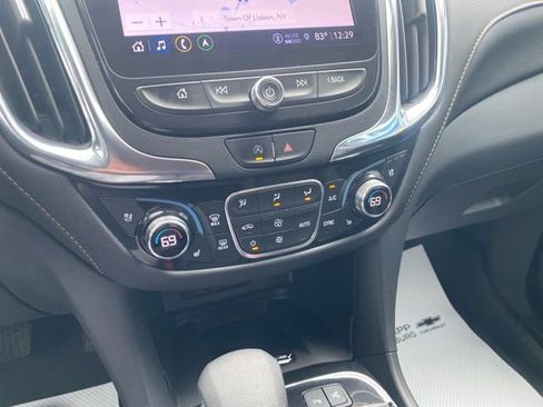 Used 2023 Chevrolet Equinox Premier AWD/4WD image 13