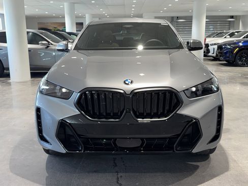 New 2026 BMW X6 xDrive40i w/ Climate Comfort Package image 2