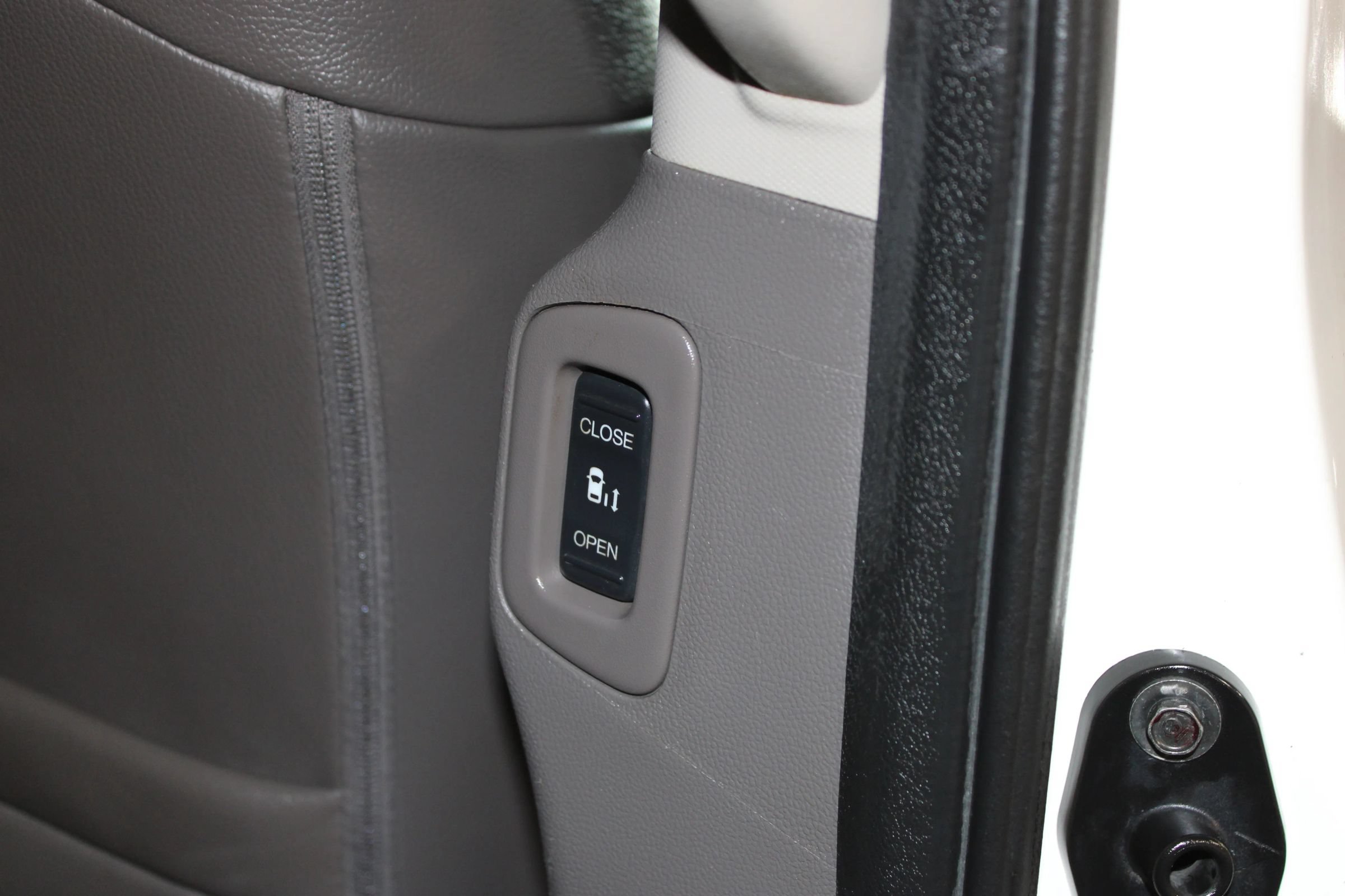 Used 2016 Honda Odyssey EX-L image 35
