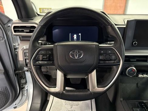 Used 2024 Toyota Tacoma TRD Off-Road image 27