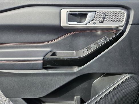 Used 2022 Ford Explorer ST-Line image 29