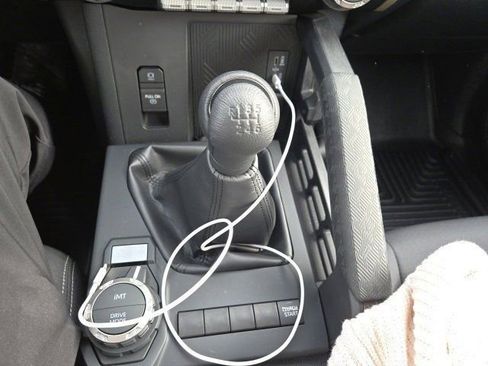 Used 2025 Toyota Tacoma TRD Sport image 12