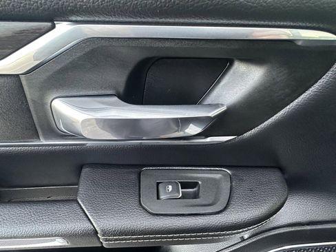 Used 2025 RAM 1500 Laramie image 31