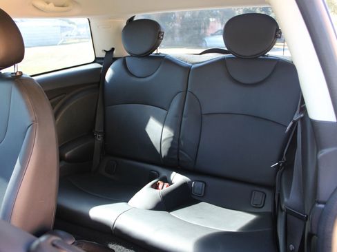 Used 2013 MINI Cooper Hardtop image 6