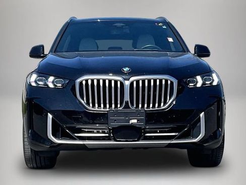 Used 2025 BMW X5 xDrive40i w/ Climate Comfort Package image 3