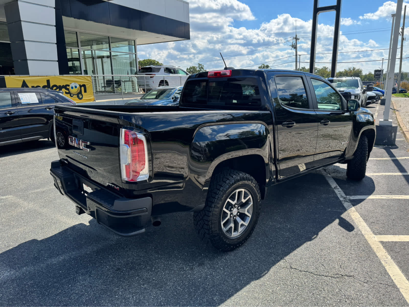 Used 2021 GMC Canyon AT4 w/ Driver Alert Package AWD/4WD image 6