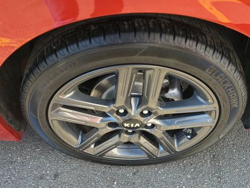 Used 2021 Kia Forte GT-Line FWD image 9