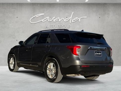 Used 2022 Ford Explorer XLT image 5