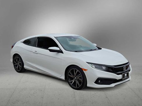 Used 2019 Honda Civic Sport image 2