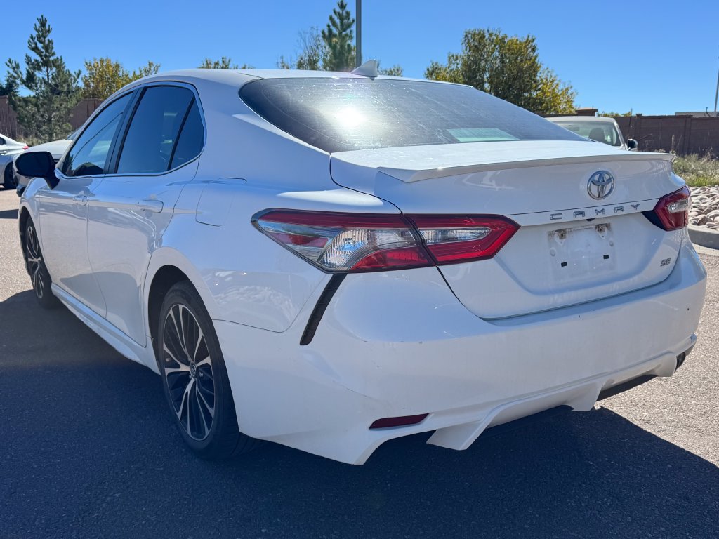 Used 2019 Toyota Camry SE FWD image 5