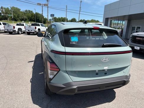 Used 2026 Hyundai Kona SE FWD image 23