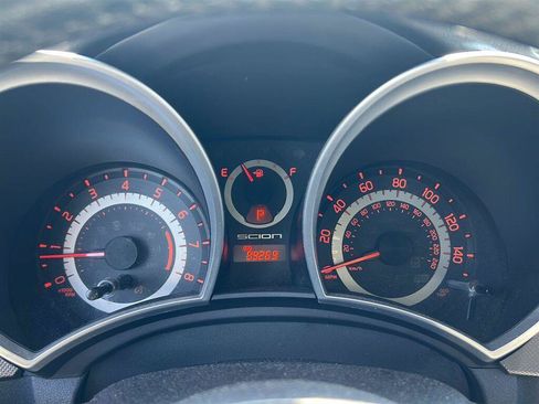 Used 2014 Scion tC FWD image 5