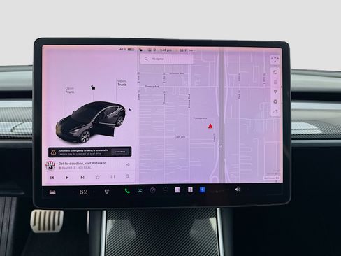 Used 2018 Tesla Model 3 Long Range image 9