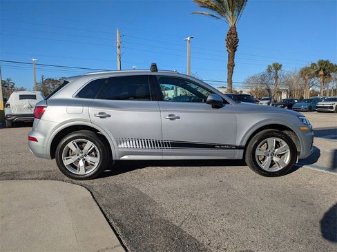 Used 2018 Audi Q5 2.0T Premium Plus w/ Premium Plus Package image 7