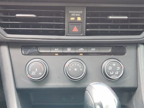 Used 2019 Volkswagen Jetta S w/ Driver Assistance Package image 18