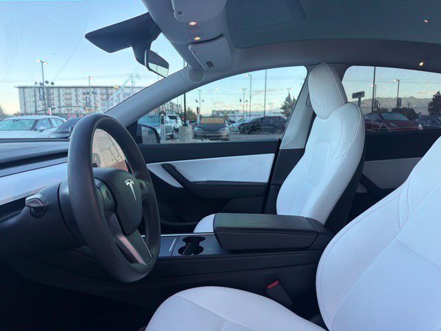Used 2021 Tesla Model Y 2WD image 23