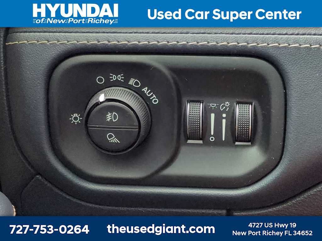Used 2019 RAM 1500 Limited RWD image 36