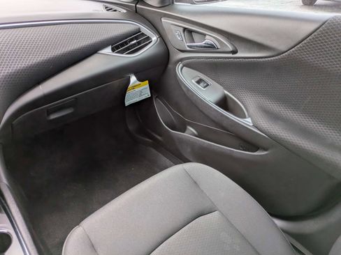 New 2024 Chevrolet Malibu LT FWD image 9
