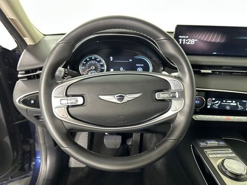 Used 2025 Genesis GV70 2.5T image 14