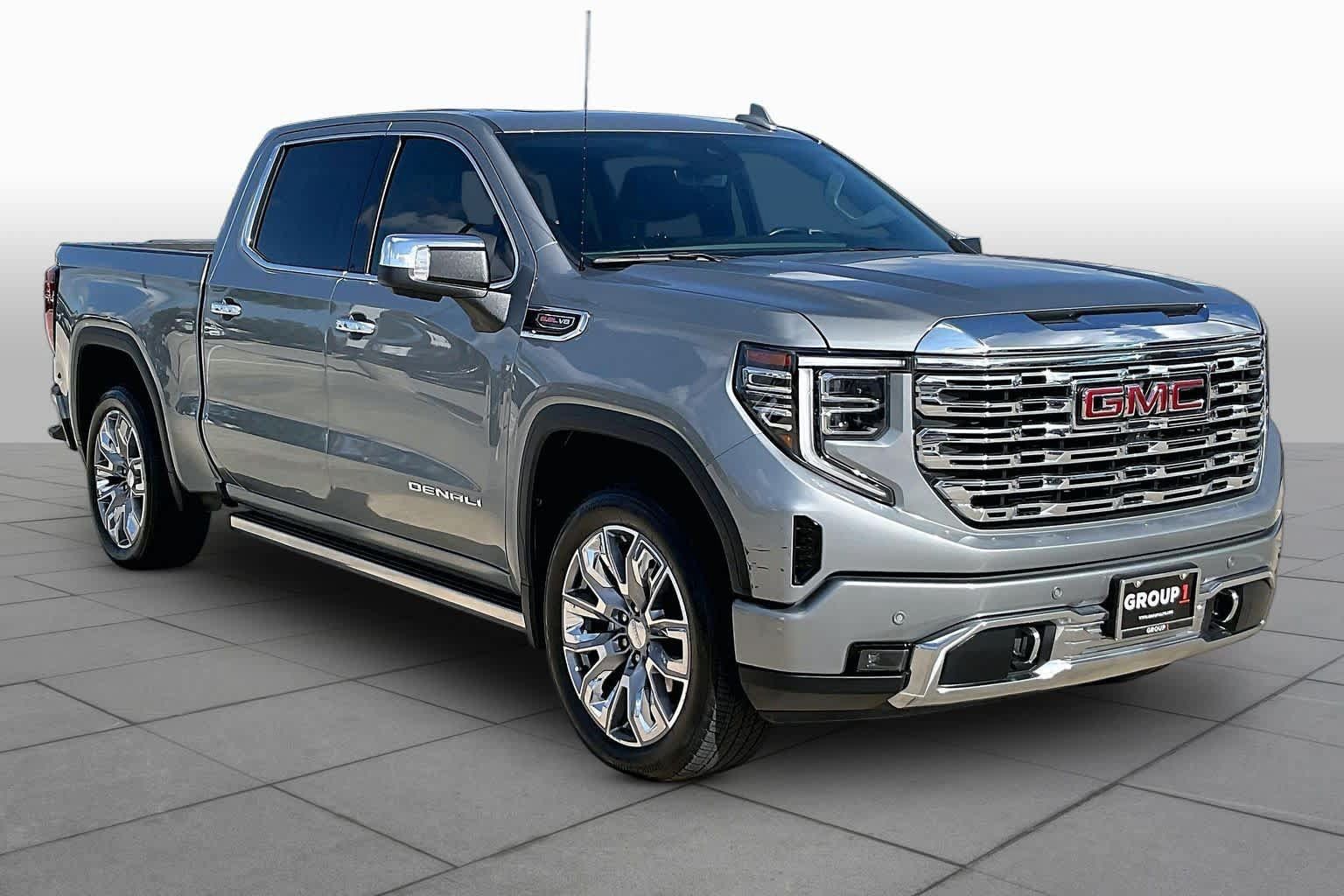 Used 2024 GMC Sierra 1500 Denali w/ Denali Reserve Package AWD/4WD image 3