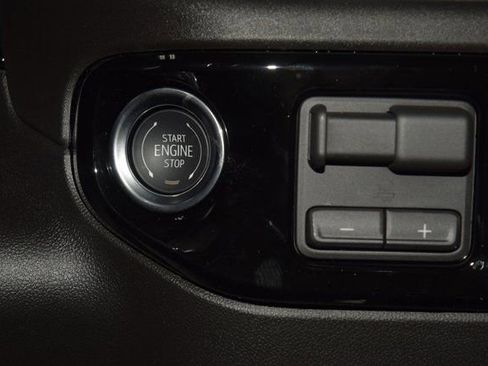 New 2026 Chevrolet Silverado 1500 LTZ w/ LTZ Premium Package AWD/4WD image 35