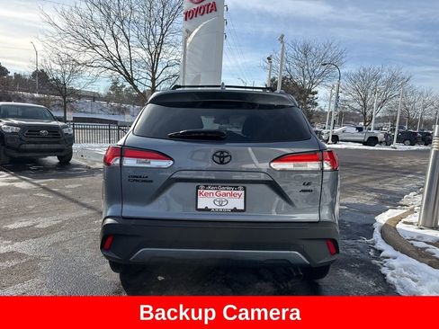 Certified 2023 Toyota Corolla Cross LE image 6