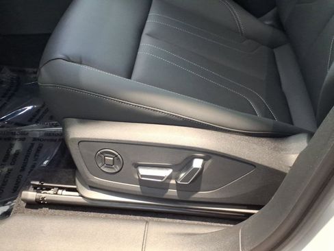 New 2026 Audi Q3 quattro 2.0T AWD/4WD image 13