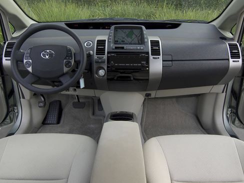 Used 2008 Toyota Prius w/ Pkg 6 FWD image 4