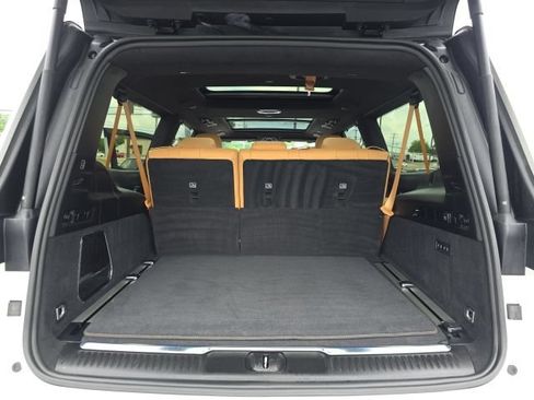 Used 2025 Jeep Grand Wagoneer L Series III w/ Rear Seat Video Group 1 AWD/4WD image 44