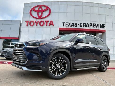 New 2026 Toyota Grand Highlander AWD Hybrid image 2