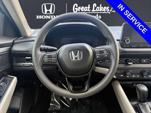 Used 2025 Honda Accord SE image 15