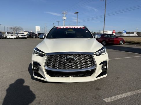 Used 2023 INFINITI QX55 Essential w/ Accent Package image 2