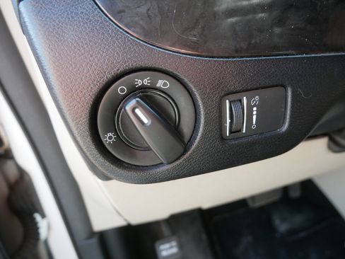 Used 2017 Dodge Grand Caravan SE w/ Power Window Group FWD image 22