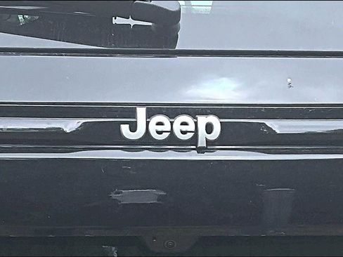 New 2026 Jeep Grand Cherokee Limited w/ Luxury Tech Group II AWD/4WD image 8
