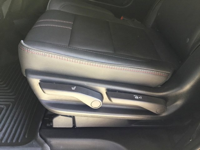 Used 2022 Chevrolet Tahoe RST w/ Luxury Package AWD/4WD image 36