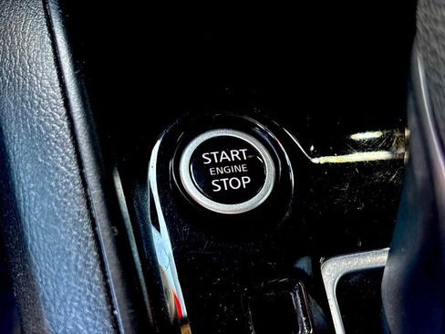 Used 2023 Nissan Versa SV FWD image 16