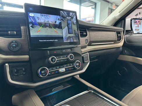 Used 2023 Ford Expedition Max Limited image 74