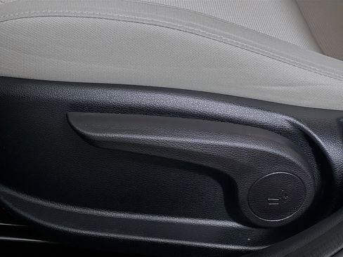 Used 2022 Kia Forte LXS image 16