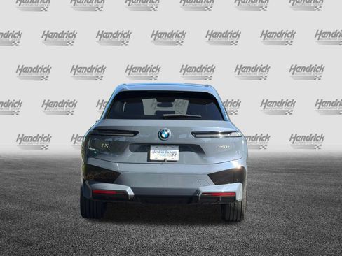 Used 2023 BMW iX xDrive50 w/ Premium Package AWD/4WD image 6