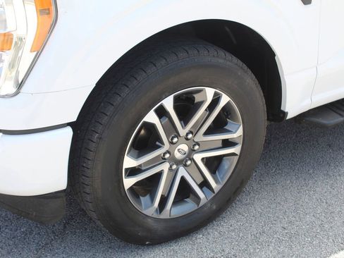 Used 2021 Ford F150 XL w/ STX Appearance Package RWD image 6