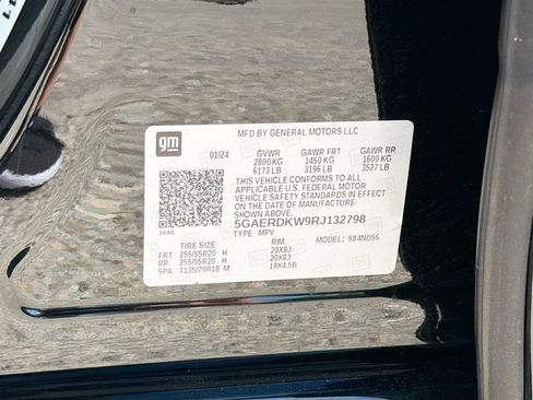 Used 2024 Buick Enclave Avenir w/ Avenir Technology Package FWD image 46