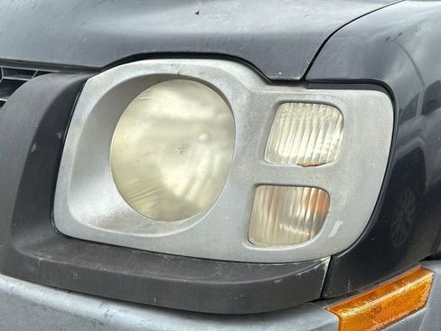 Used 2003 Nissan Xterra SE S/C image 10