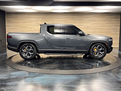 Used 2023 Rivian R1T Adventure image 17