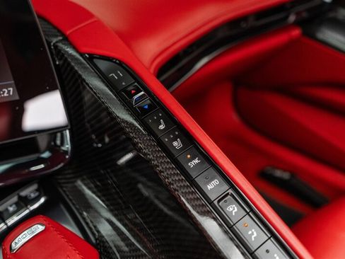 Used 2023 Chevrolet Corvette Z06 w/ Z07 Performance Package RWD image 92