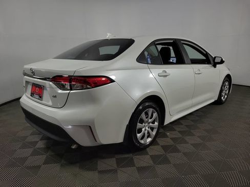 Used 2026 Toyota Corolla LE FWD image 8