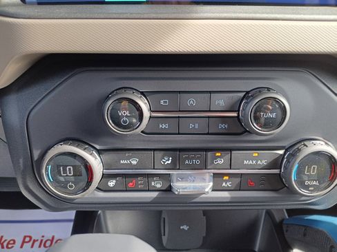 New 2024 Ford Bronco Wildtrak image 20