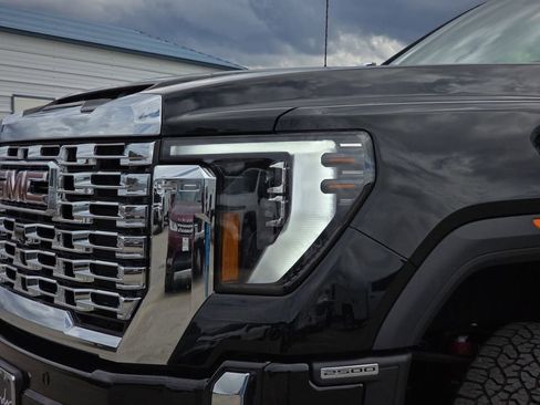 New 2026 GMC Sierra 2500 Denali w/ Denali Reserve Package image 28