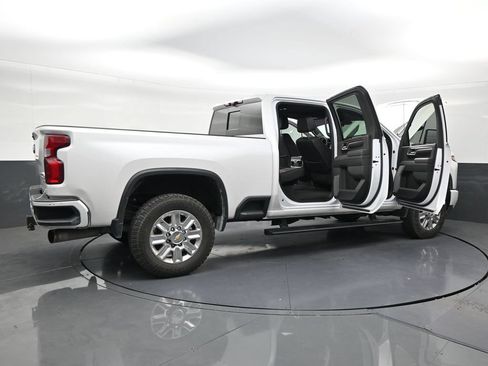 Used 2024 Chevrolet Silverado 3500 High Country w/ High Country Premium Package AWD/4WD image 28