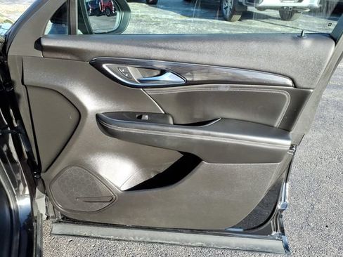 Used 2023 Buick Envision Essence w/ Sport Touring Package FWD image 27
