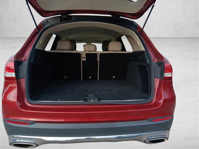 Used 2019 Mercedes-Benz GLC 300 image 6